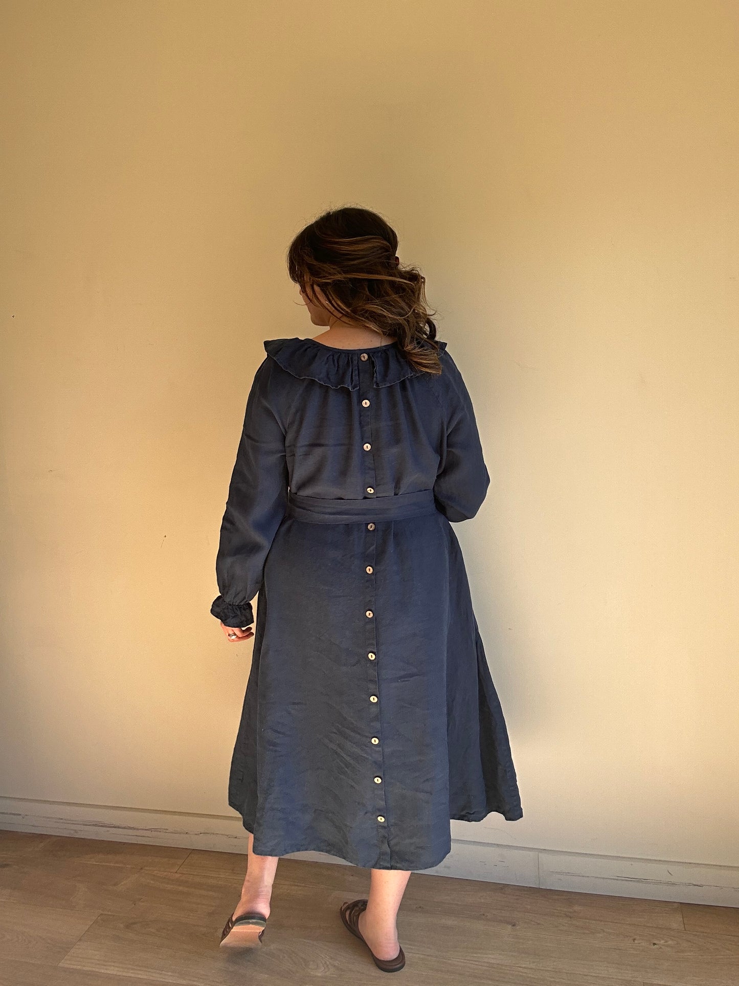 La Petite Alice Linen Frill Collar Dress, S/M Petite