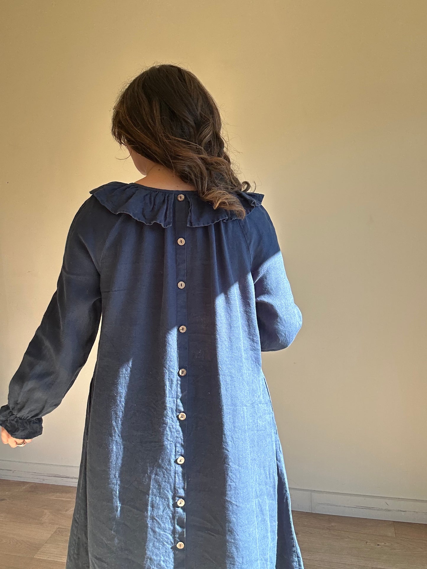 La Petite Alice Linen Frill Collar Dress, S/M Petite