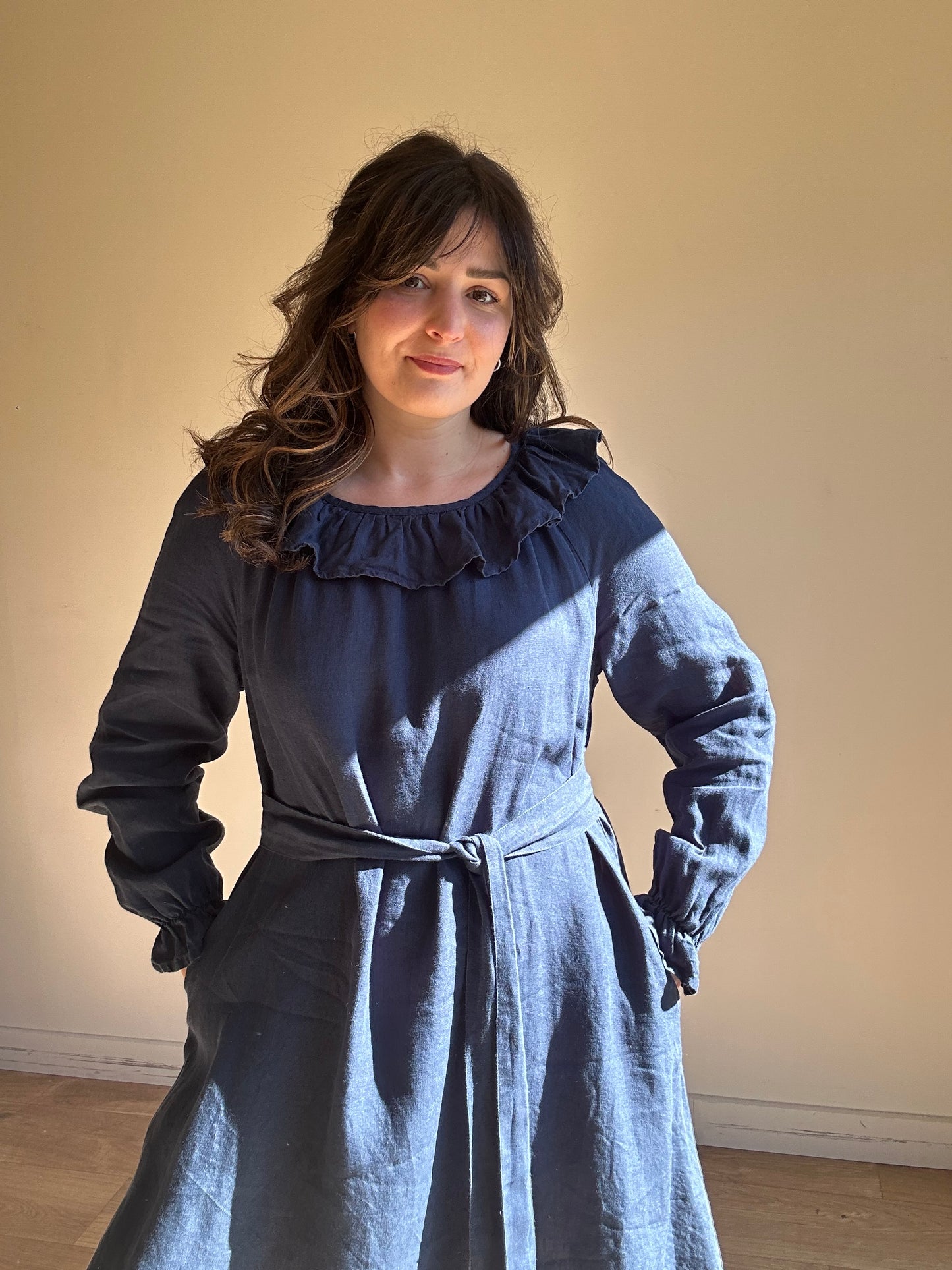 La Petite Alice Linen Frill Collar Dress, S/M Petite