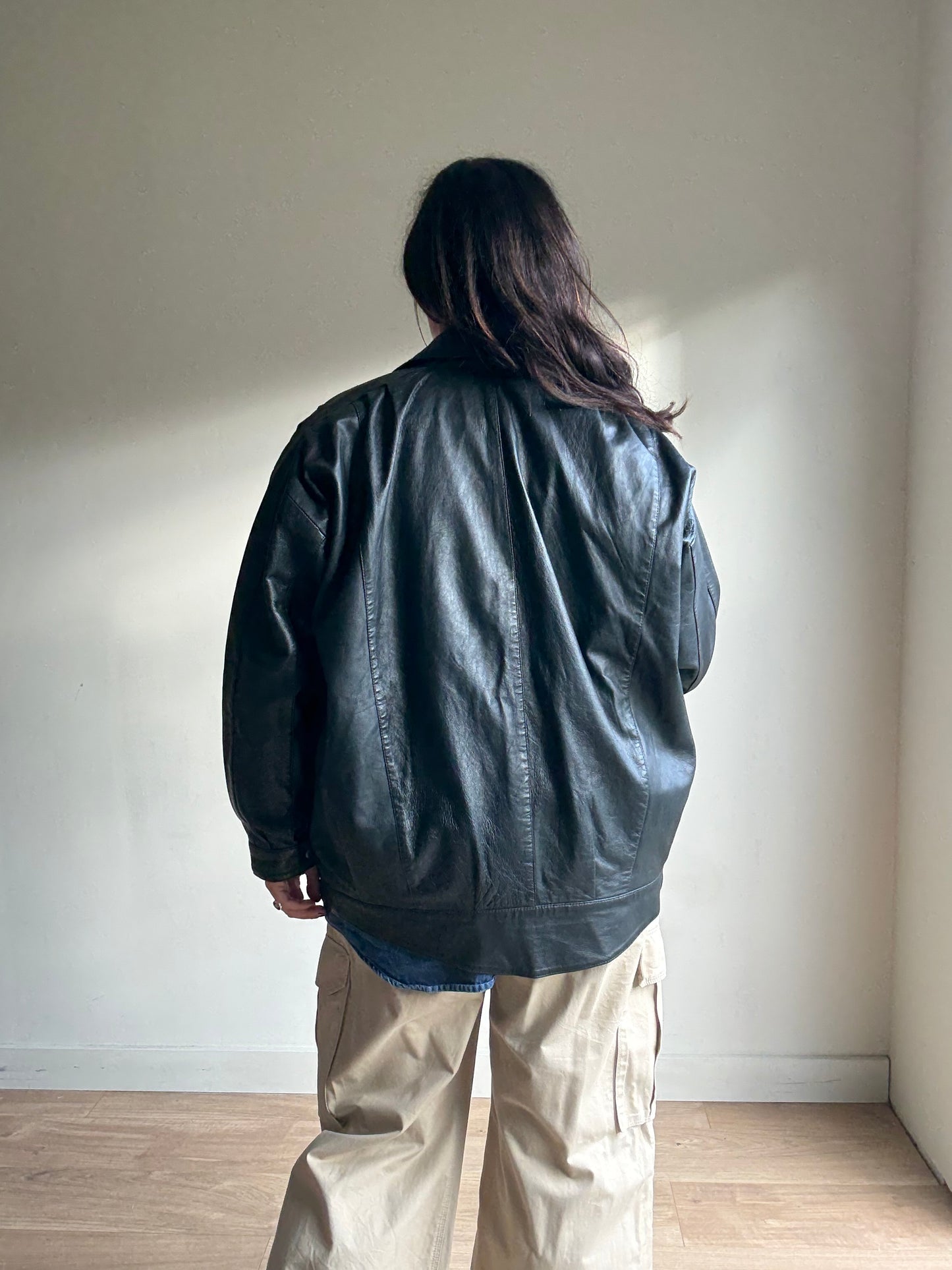 Black Vintage Leather Bomber Jacket, L-XL
