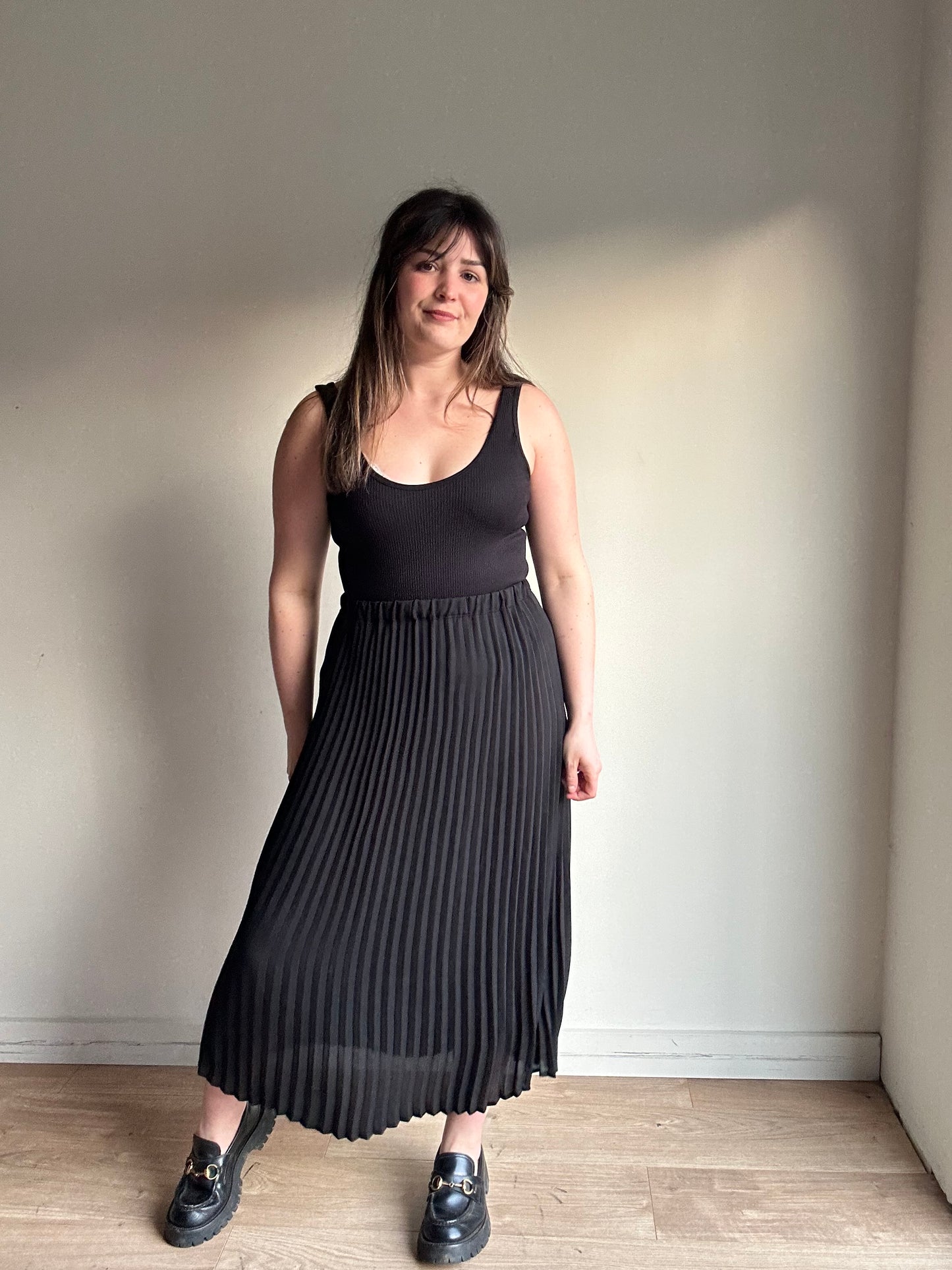 JUST Pleated Midi Skirt, L
