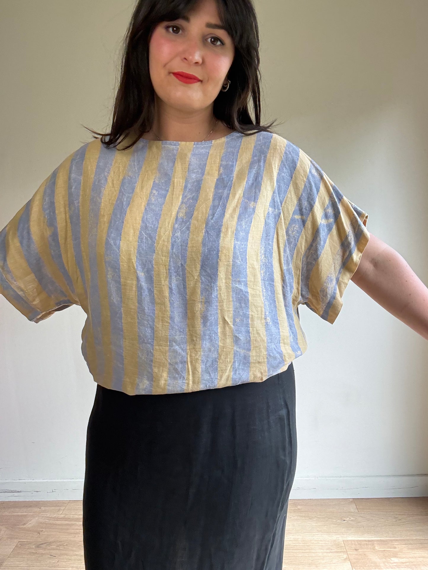Black Crane Handpainted Stripe Box Top, M