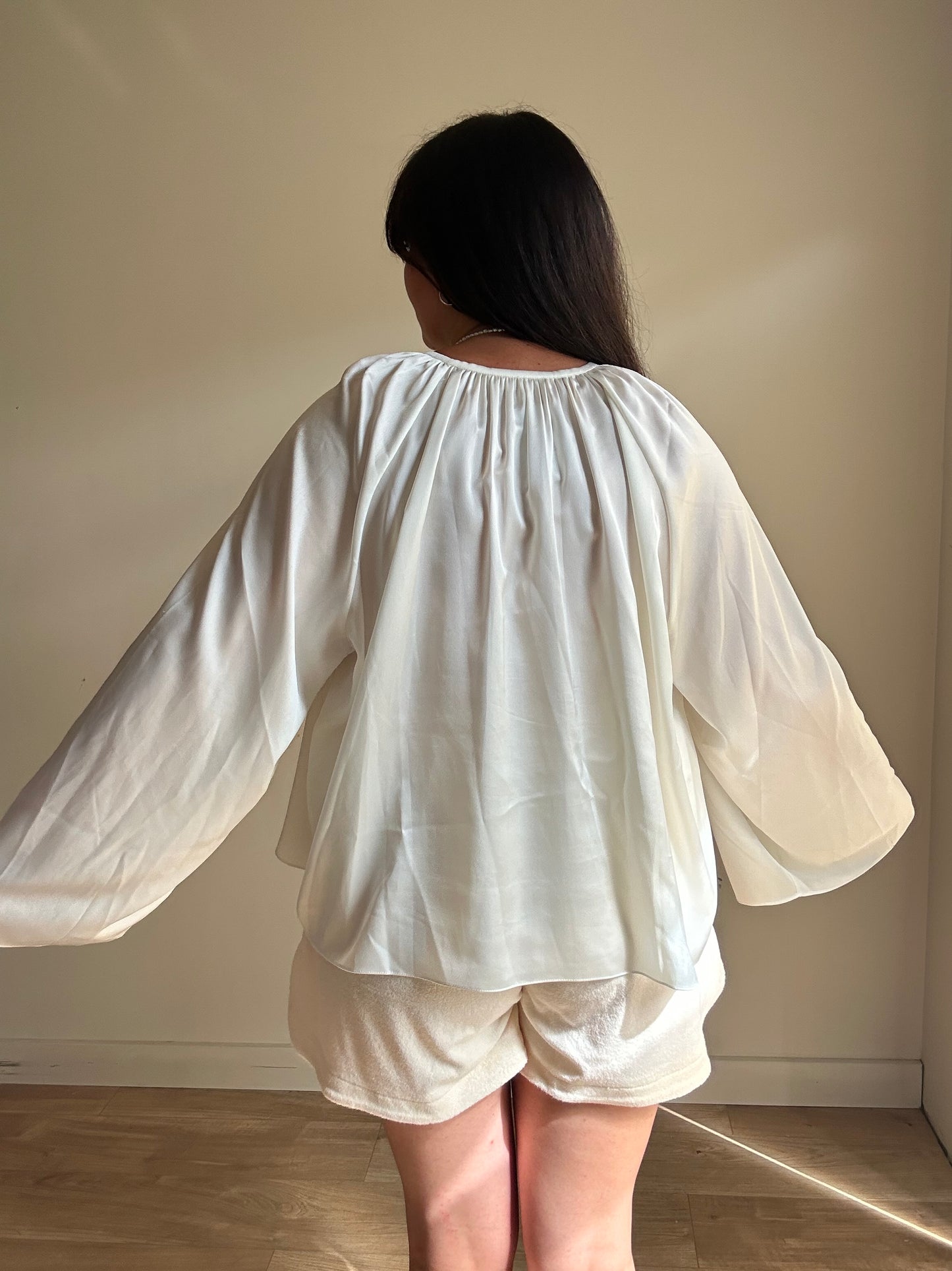 Frame Satin Flowy Blouse, L