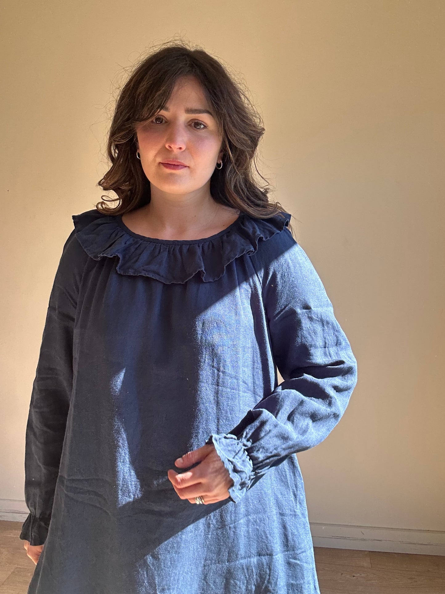 La Petite Alice Linen Frill Collar Dress, S/M Petite
