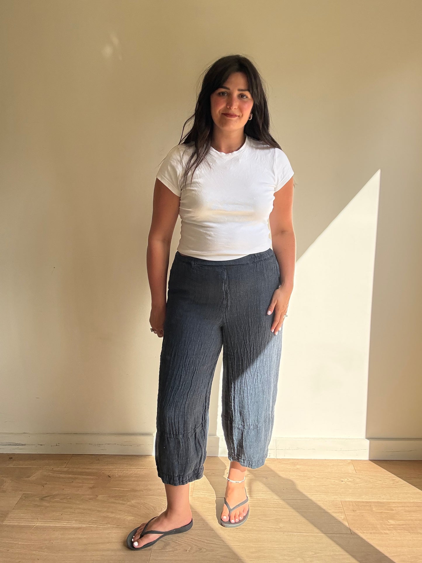 Grizas Balloon Crop Linen Trousers, M