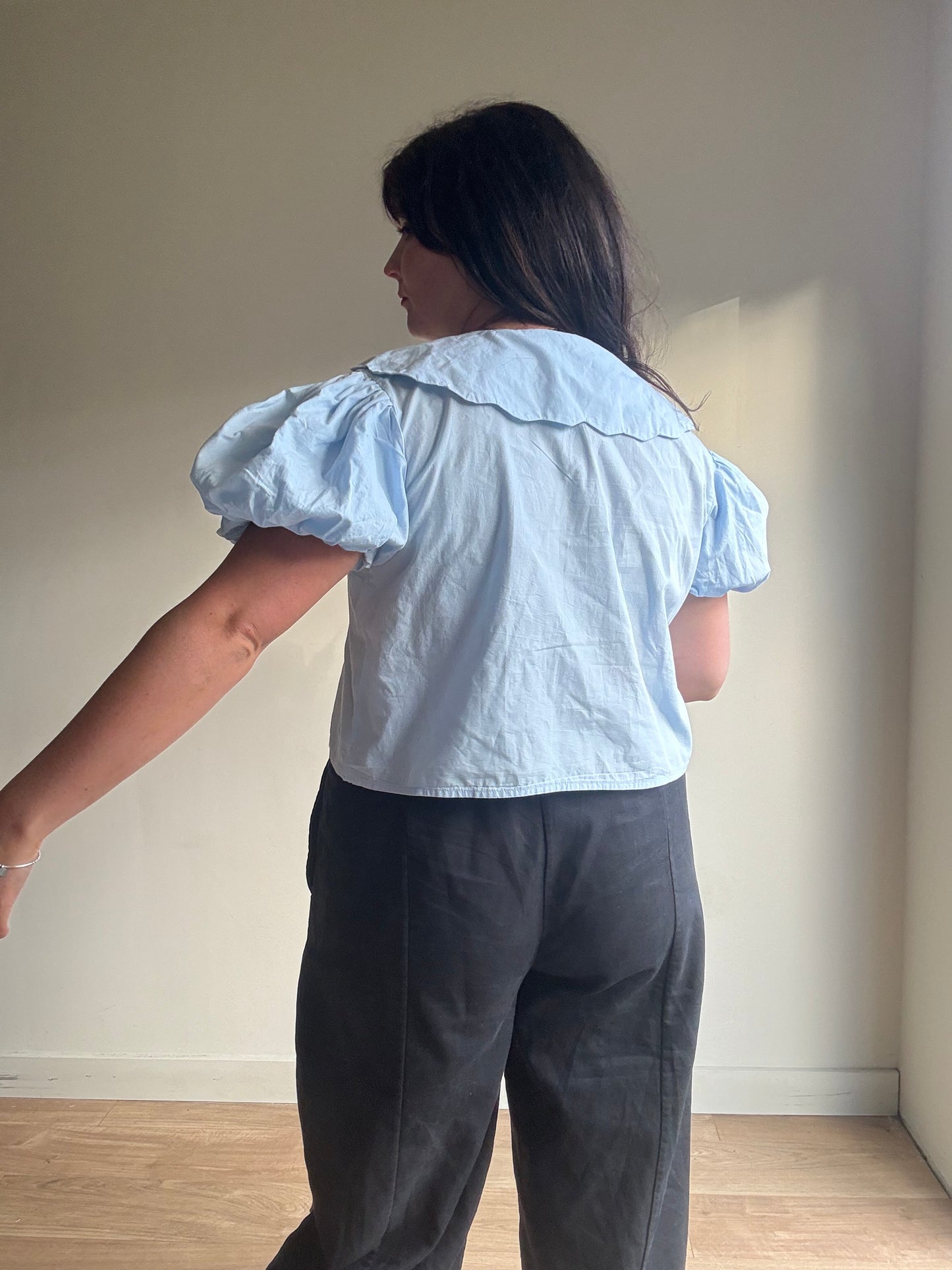 Wednesday's Girl Tie Up Collared Top, L