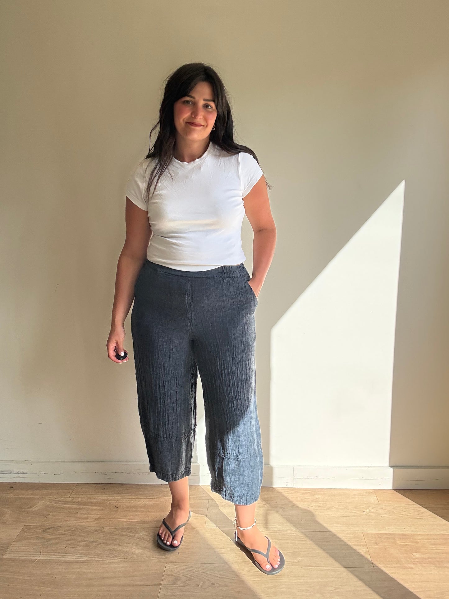 Grizas Balloon Crop Linen Trousers, M