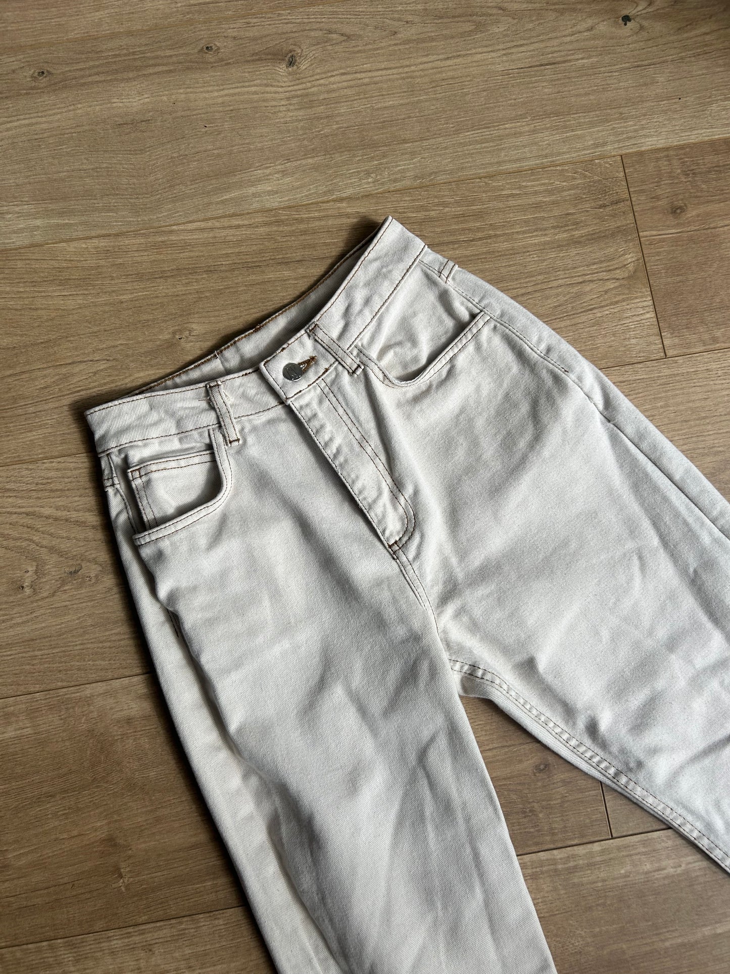 Reclaimed Vintage Cream Jeans - 26” Waist. Size 8.