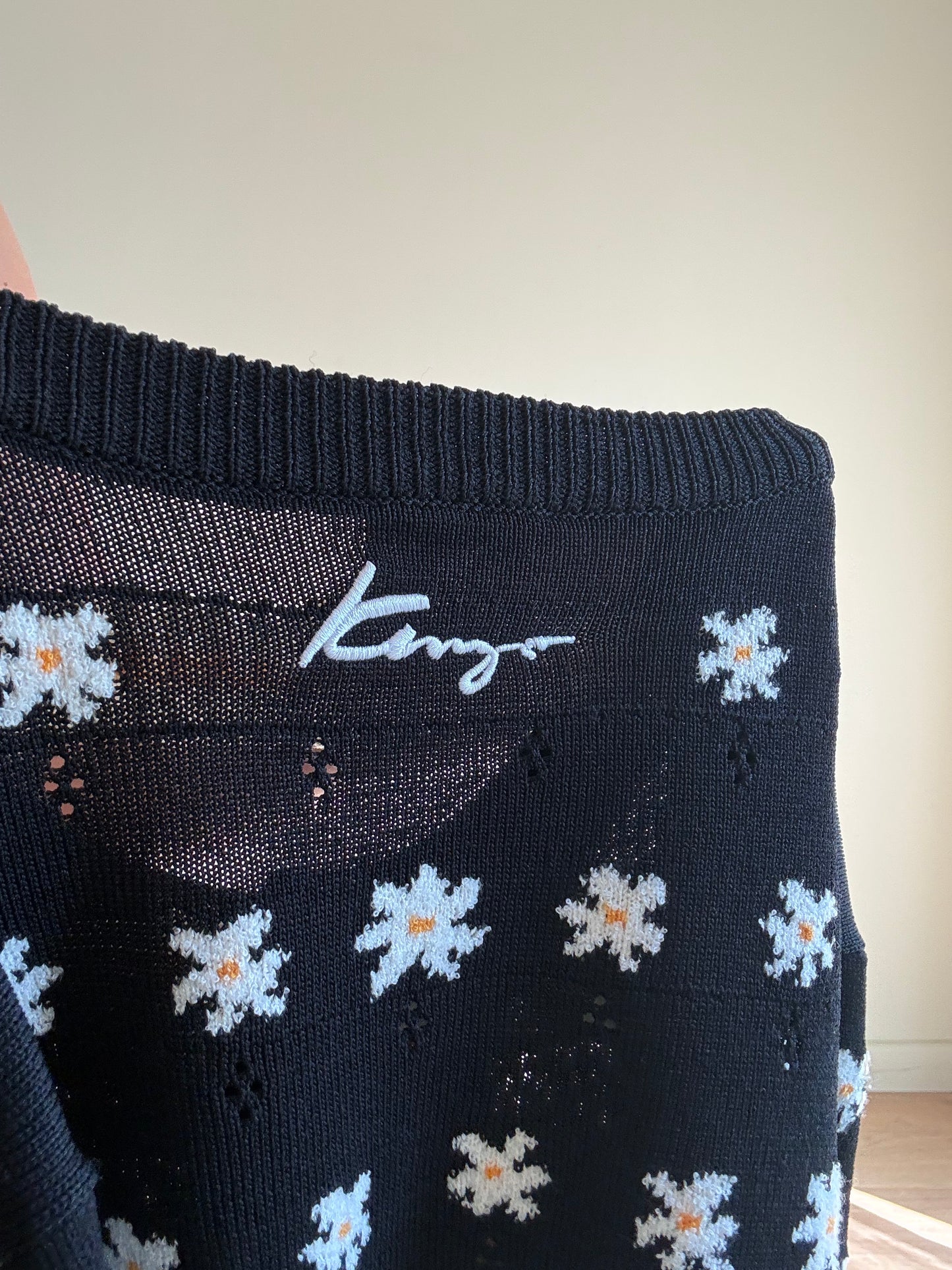 Kenzo 3D Floral Daisy Cardigan, XL