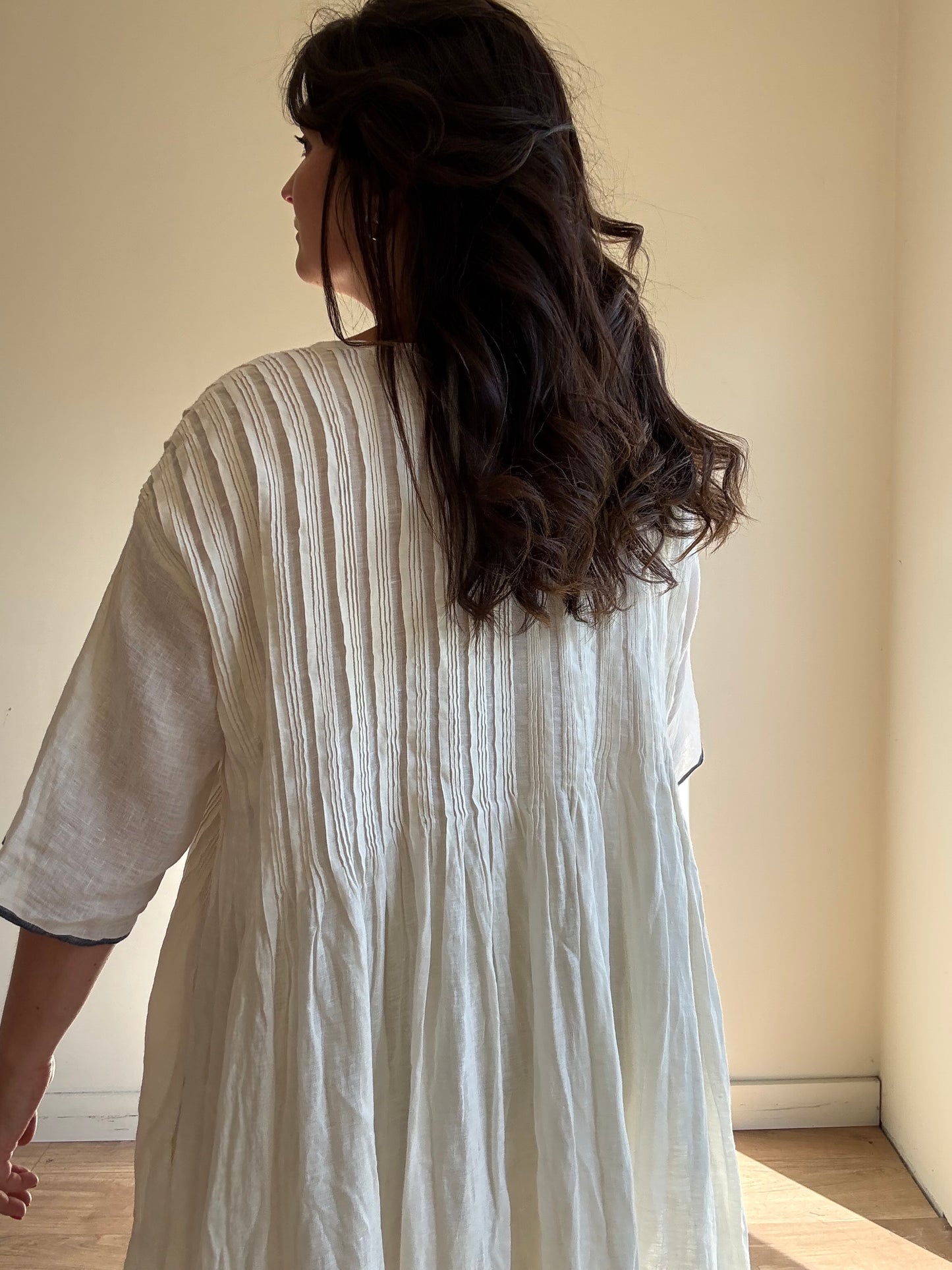 Maison De Soil Linen Pintuck Trim Dress, L-XL