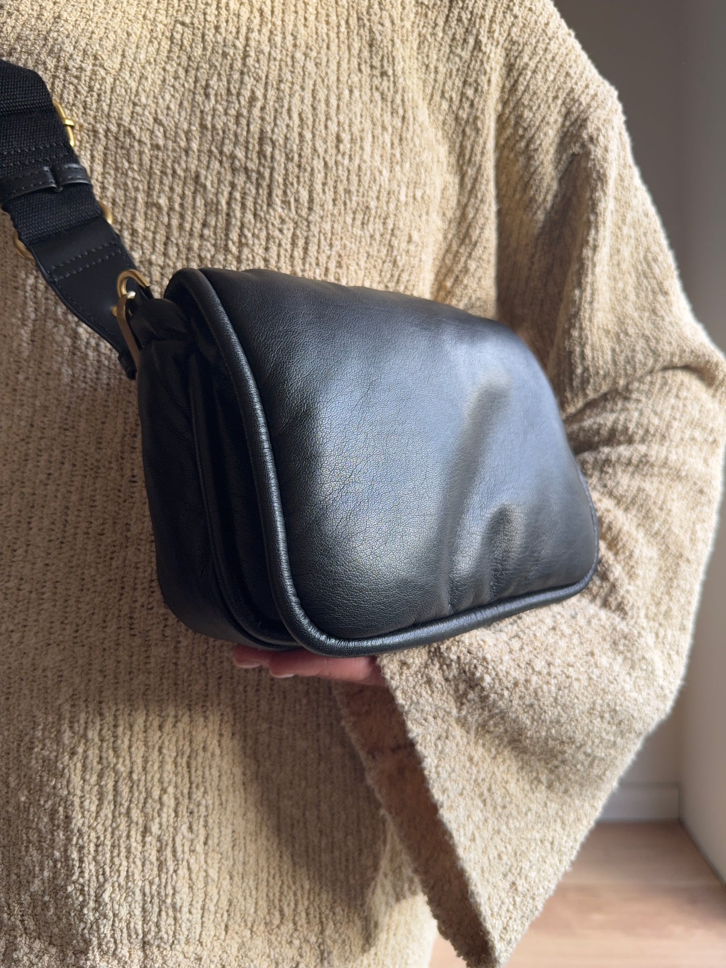 Zara Faux Leather Puffy Crossbody Bag, O/S