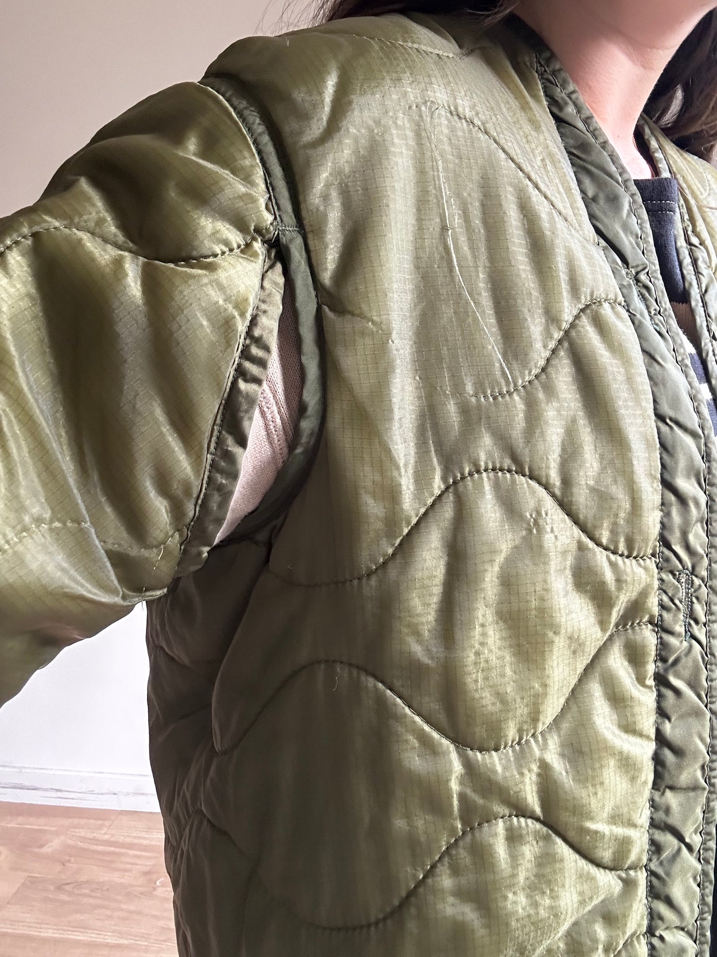 Vintage Quilted Army Liner Jacket, M-L