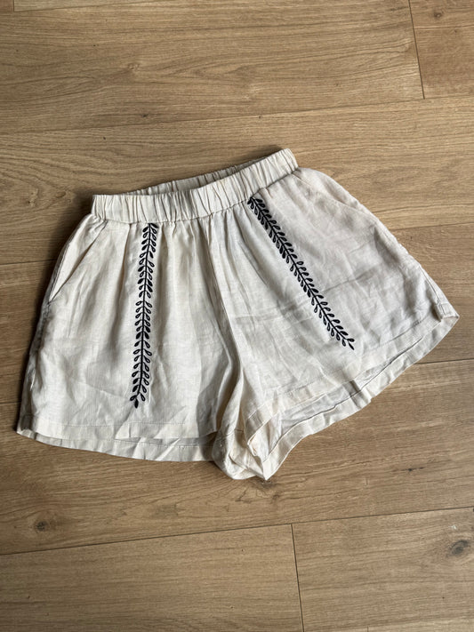 VRG GRL Linen Embroidered Shorts, 8