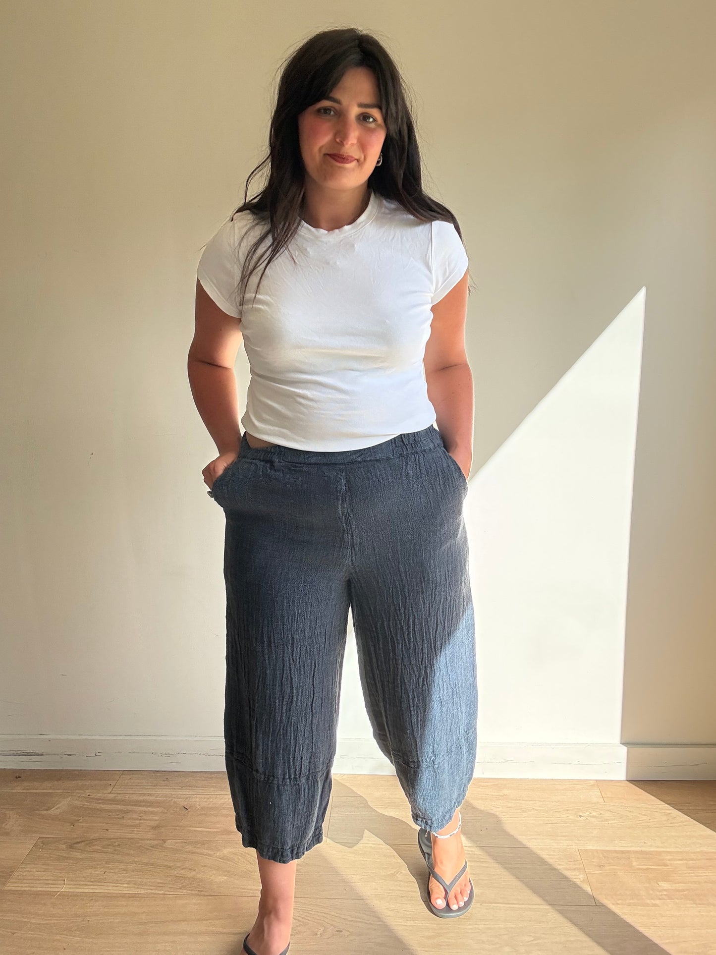 Grizas Balloon Crop Linen Trousers, M