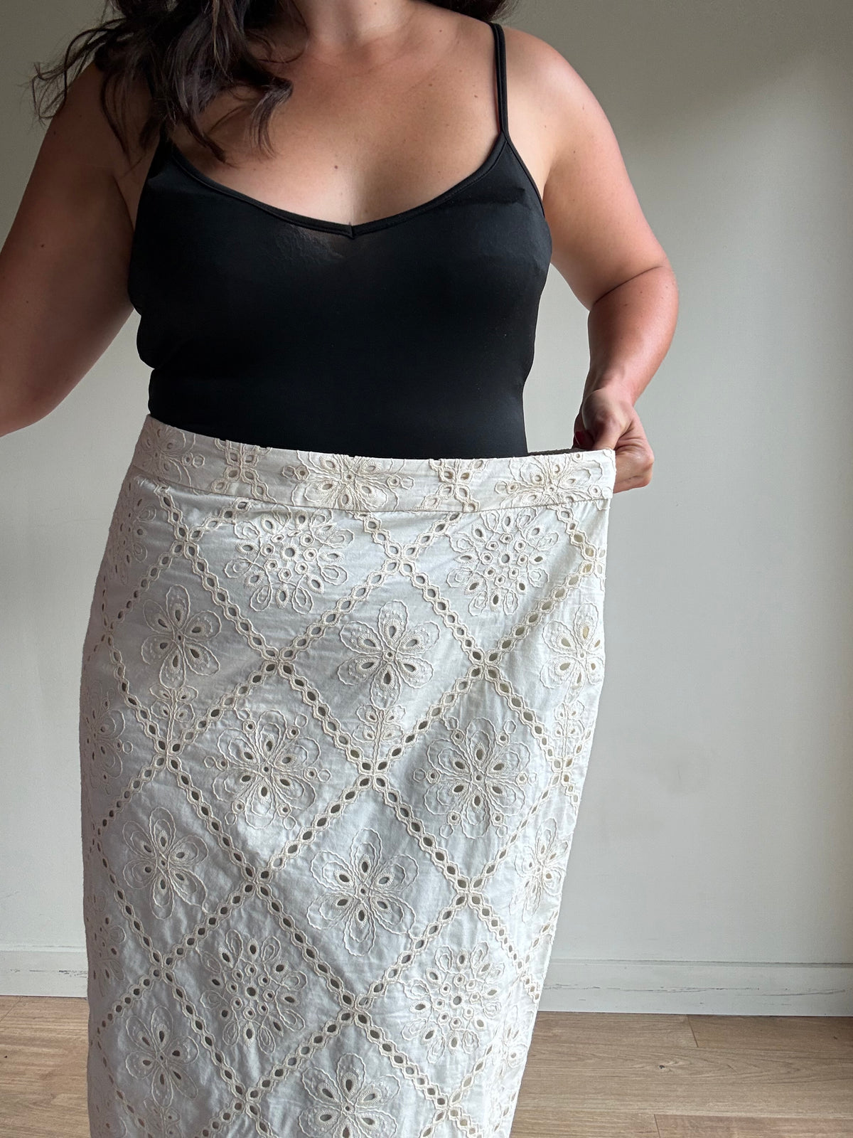 Boden Embroidered Straight Skirt, 18