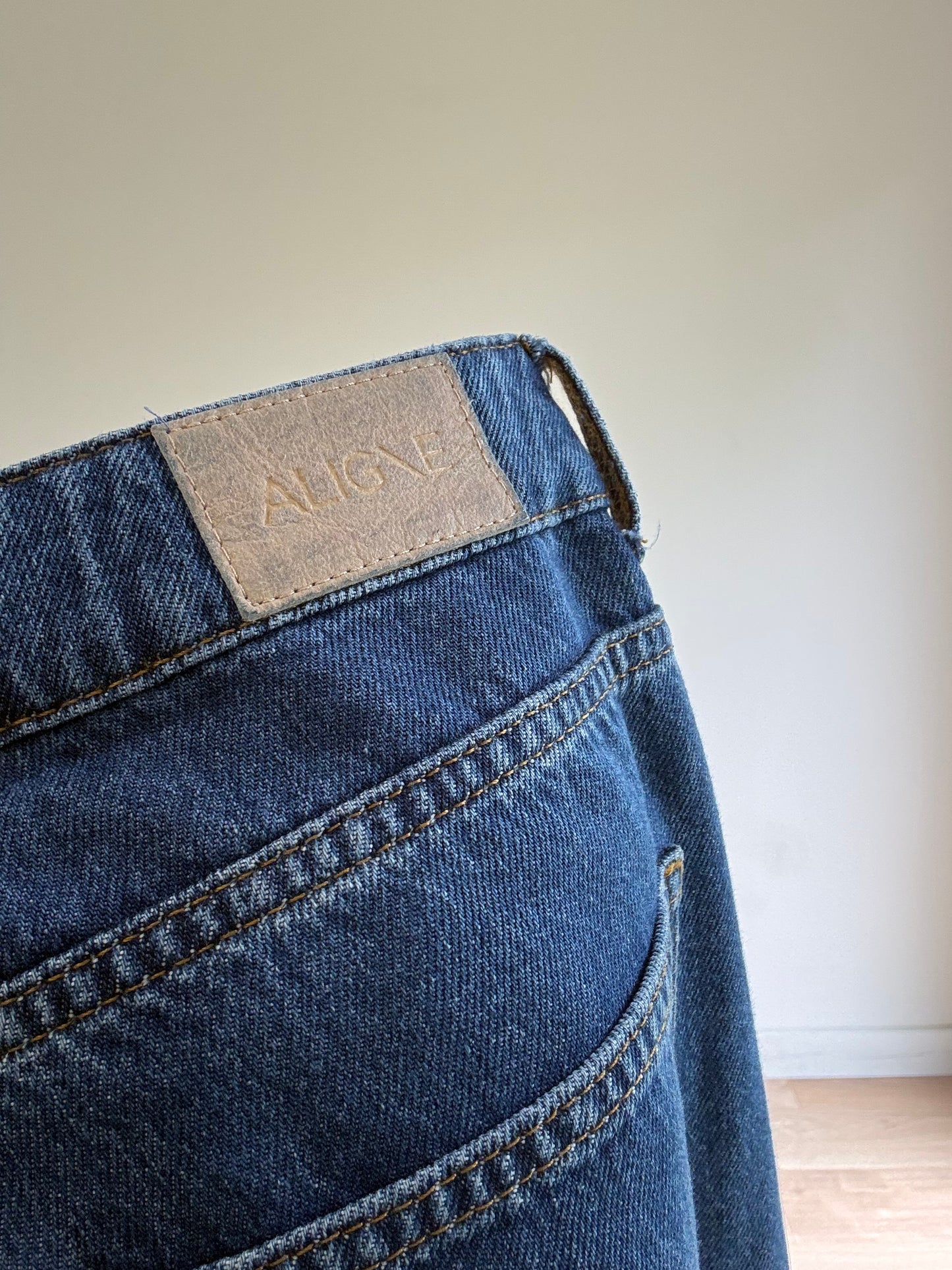 Mid Blue Aligne Markus Barrell Leg Jeans, 16
