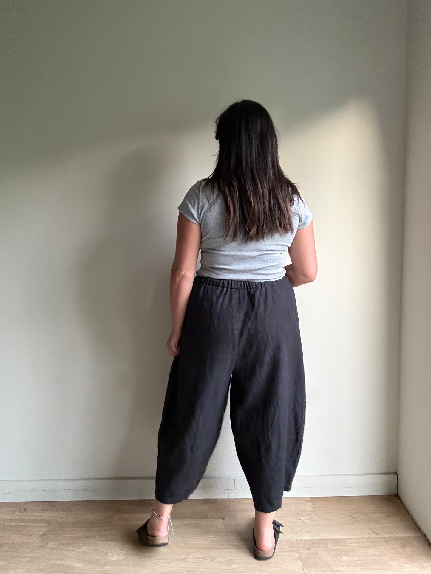Linen Barrel Leg Trousers, L-XL