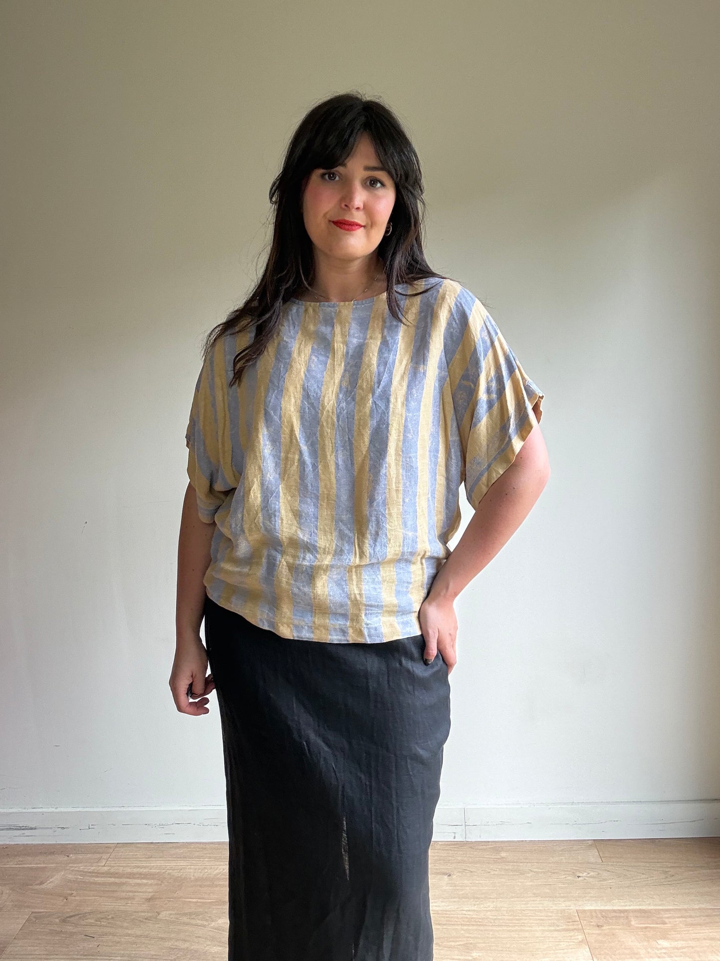 Black Crane Handpainted Stripe Box Top, M